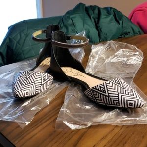 Jessica Simpson flats